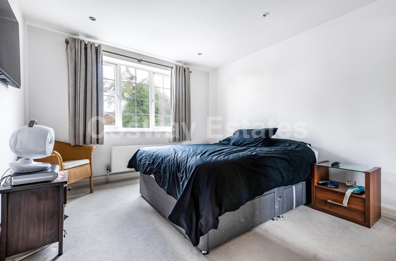 Merillion Court, Mill Hill